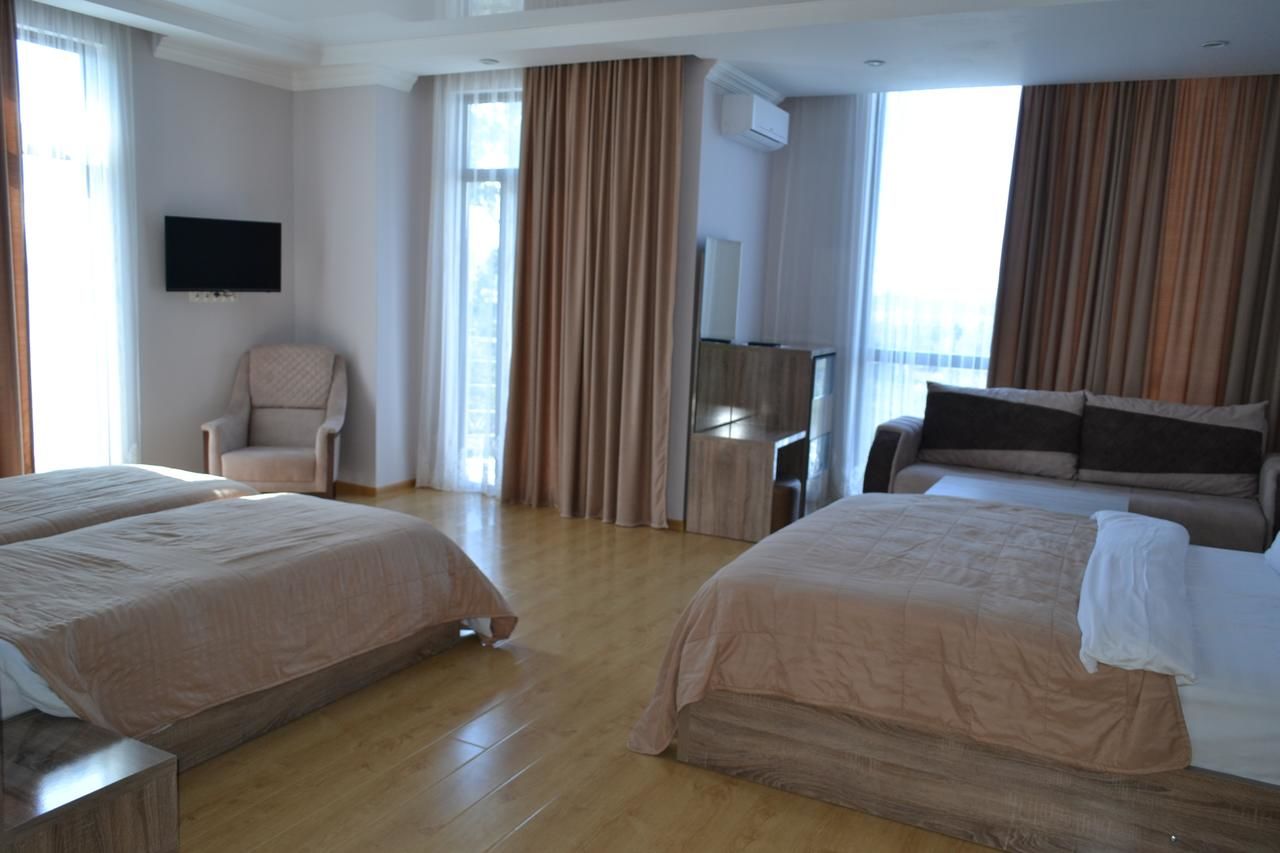 Отель Hotel Skyline Batumi Батуми