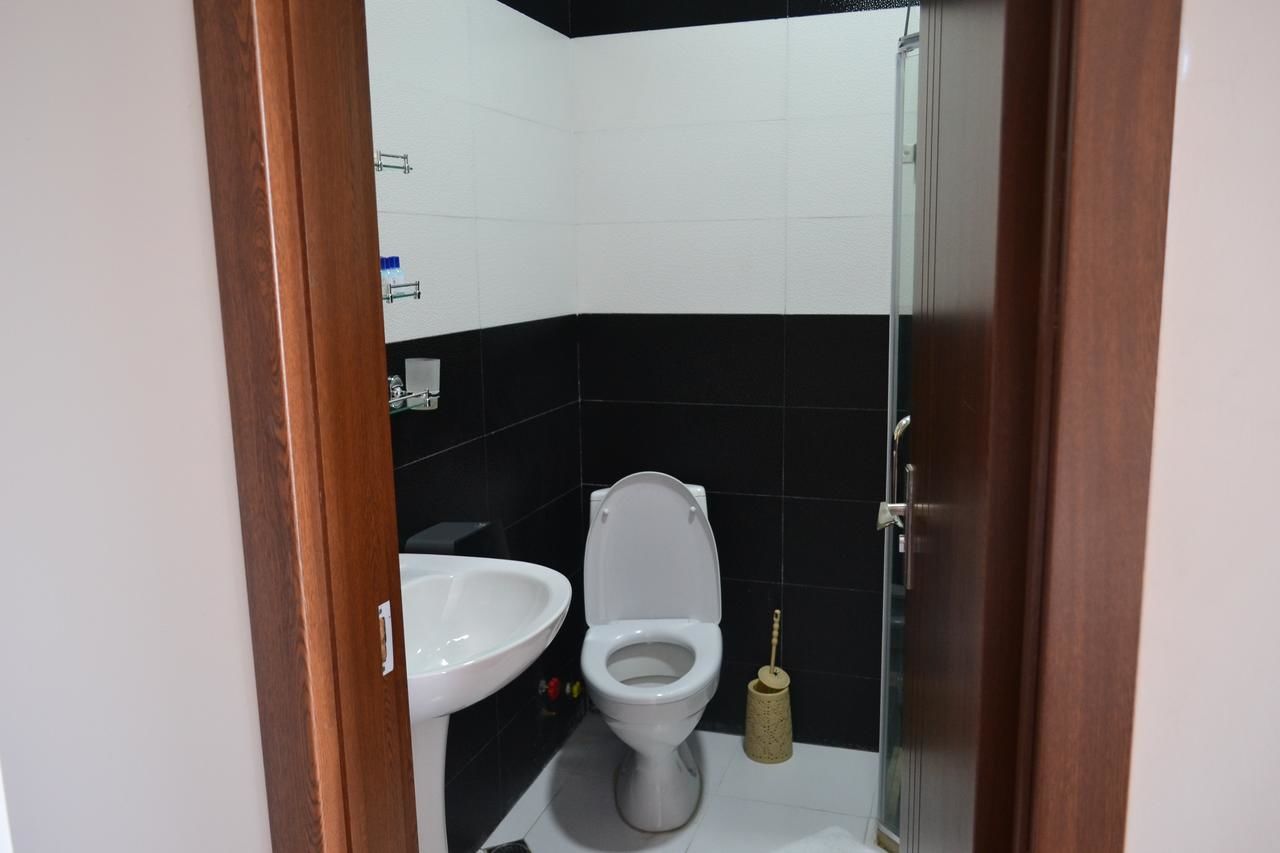 Отель Hotel Skyline Batumi Батуми-11